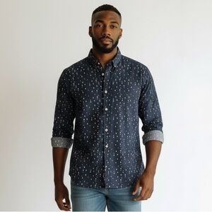 CARBON -HANDSOME BUTTON DOWN SHIRT.  NAVY BLUE & SMALL WHITE SQUARES DESIGN - B9